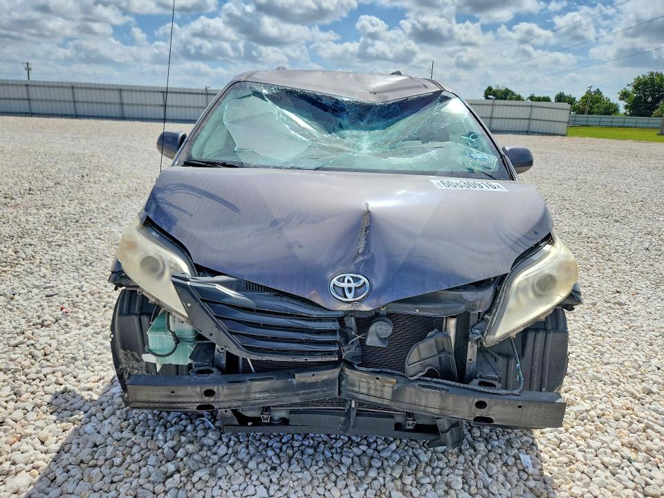Продажа на аукционе авто 2011 Toyota Sienna, vin: 5TDKK3DC7BS063606, номер лота: 60630916