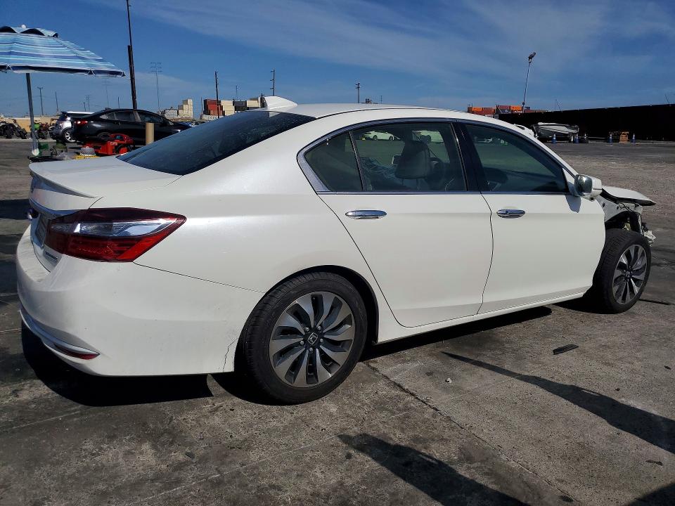 62527836 :رقم المزاد ، JHMCR6F50HC016958 vin ، 2017 Honda Accord مزاد بيع