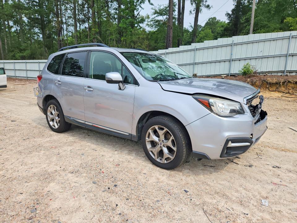 62314826 :رقم المزاد ، JF2SJAWC4HH556470 vin ، 2017 Subaru Forester مزاد بيع