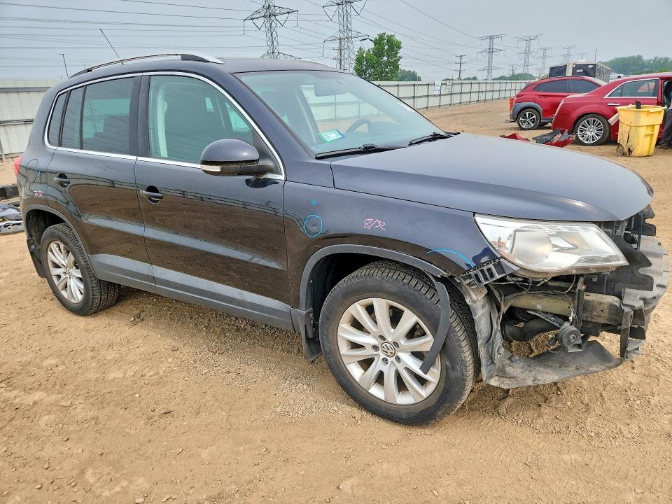 Продажа на аукционе авто 2010 Volkswagen Tiguan, vin: WVGBV7AX5AW508523, номер лота: 61684216