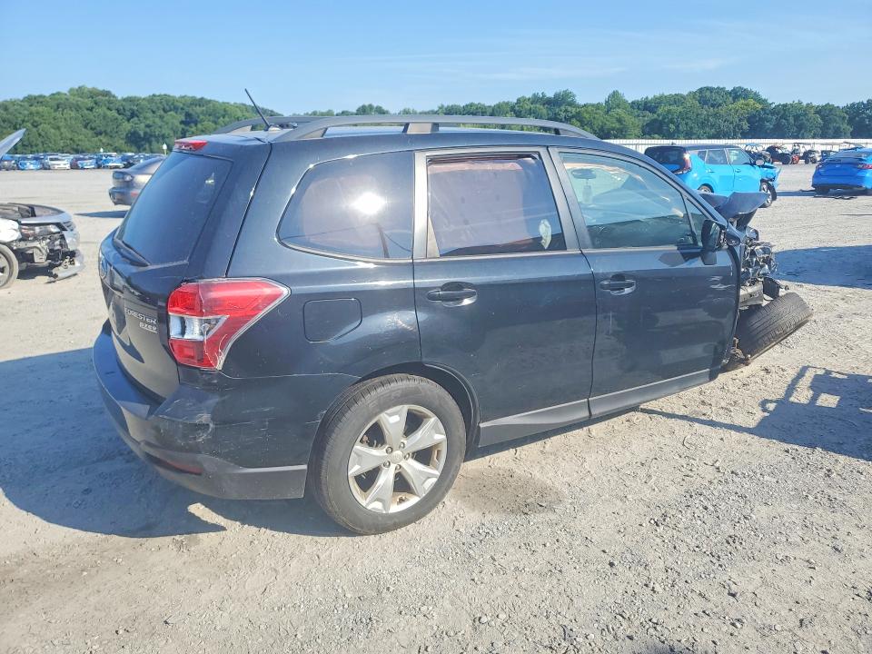 61221106 :رقم المزاد ، JF2SJAEC6EH442421 vin ، 2014 Subaru Forester مزاد بيع