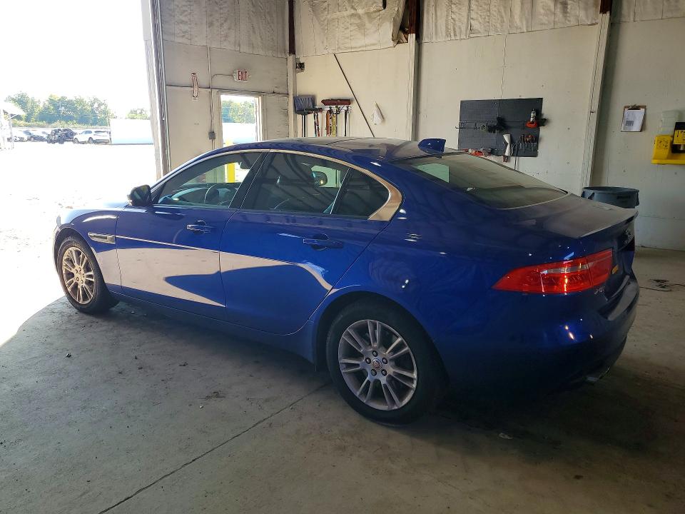 63198816 :رقم المزاد ، SAJAJ4BN5HA976672 vin ، 2017 Jaguar Xe مزاد بيع