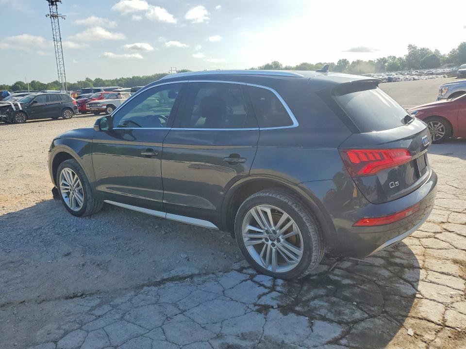 60943836 :رقم المزاد ، WA1BNAFY2J2151533 vin ، 2018 Audi Q5 مزاد بيع