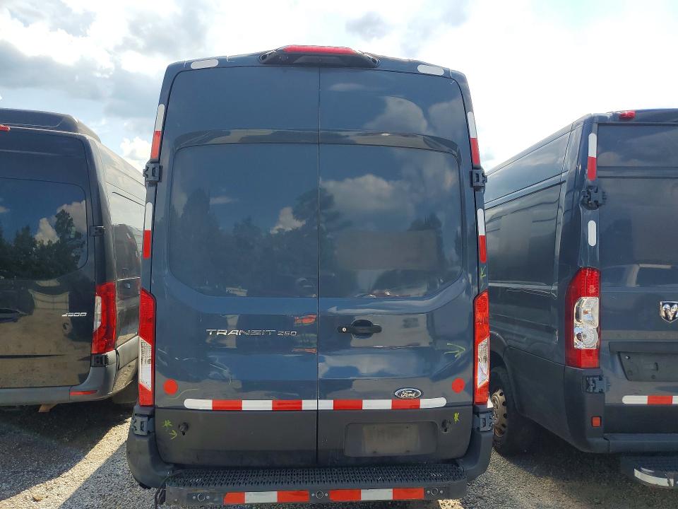 Продажа на аукционе авто 2020 Ford Transit, vin: 1FTBR3X85LKB27766, номер лота: 57274136