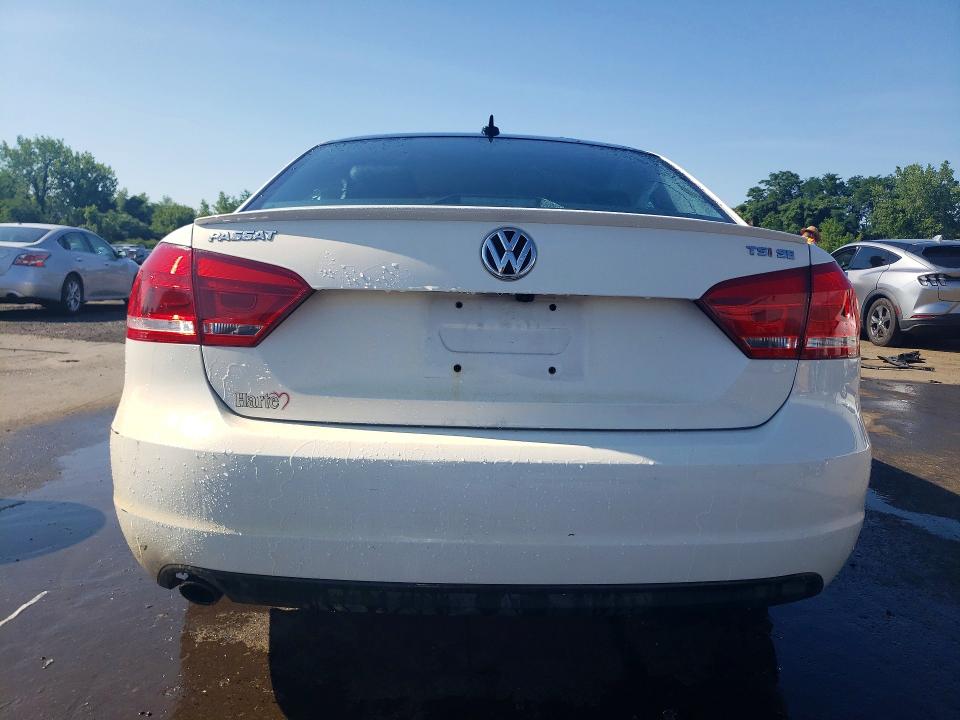 2015 Volkswagen Passat მანქანა იყიდება აუქციონზე, vin: 1VWBT7A30FC021839, აუქციონის ნომერი: 60370216
