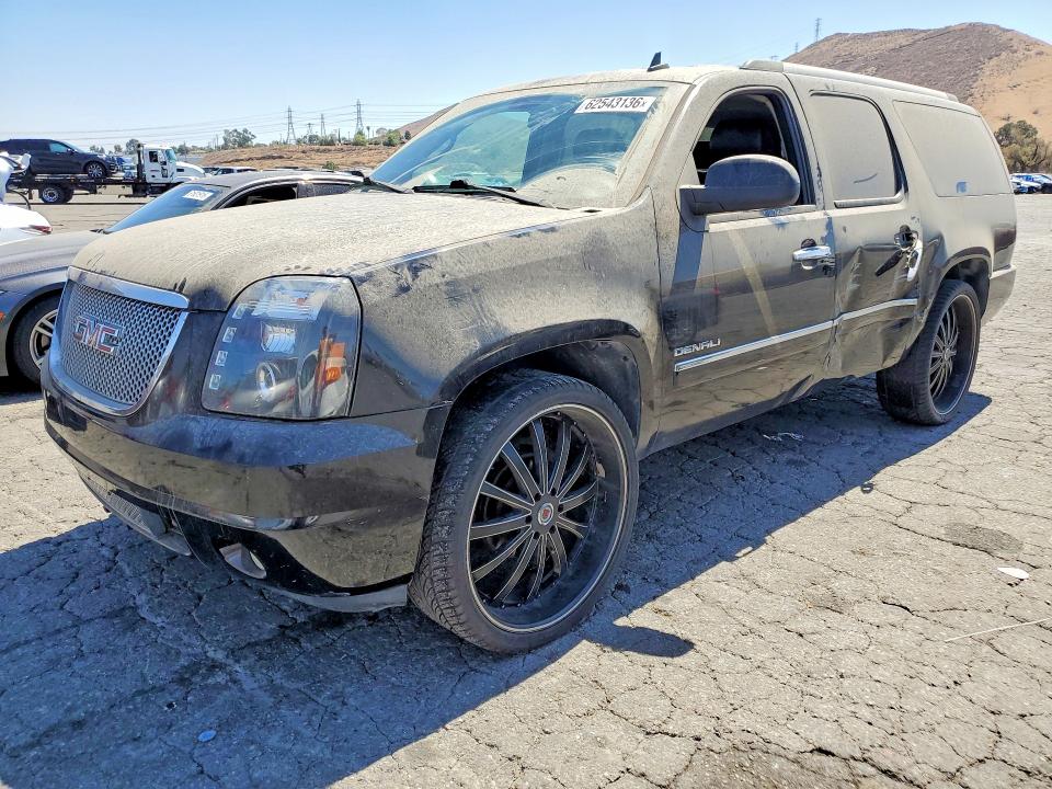 62543136 :رقم المزاد ، 1GKUKMEF7AR122369 vin ، 2010 Gmc Yukon Xl مزاد بيع