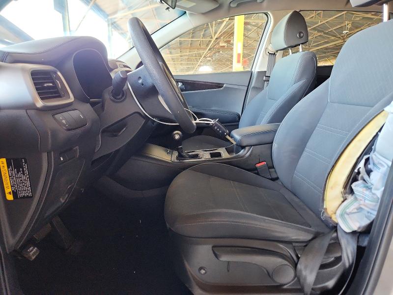 60881106 :رقم المزاد ، 5XYPGDA34JG401587 vin ، 2018 Kia Sorento مزاد بيع
