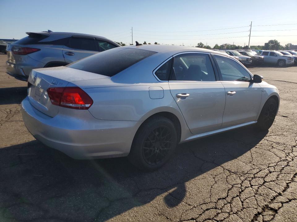 2015 Volkswagen Passat მანქანა იყიდება აუქციონზე, vin: 1VWAS7A37FC108331, აუქციონის ნომერი: 61010446