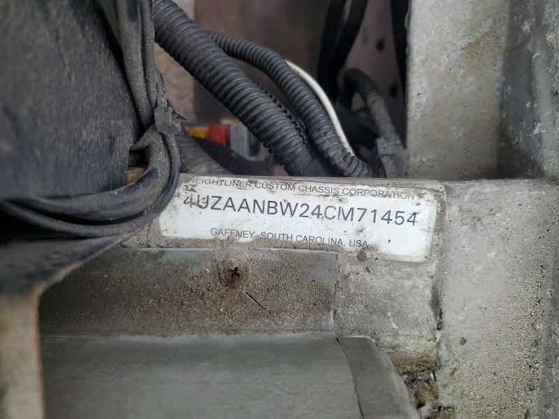 Продаж на аукціоні авто 2004 Freightliner Mt45 Chassis, vin: 4UZAANBW24CM71454, номер лоту: 62290276