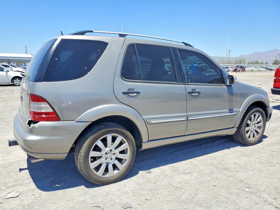 2005 Mercedes-benz Ml მანქანა იყიდება აუქციონზე, vin: 4JGAB57E95A542692, აუქციონის ნომერი: 59232366