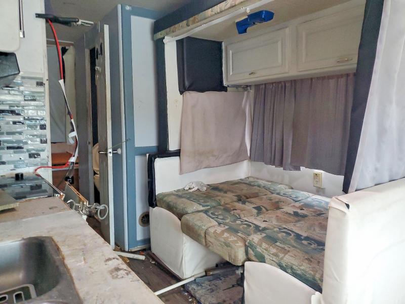 Продаж на аукціоні авто 2000 Gulf Stream Unknown, vin: 3FCMF53SXYJA05873, номер лоту: 63188036