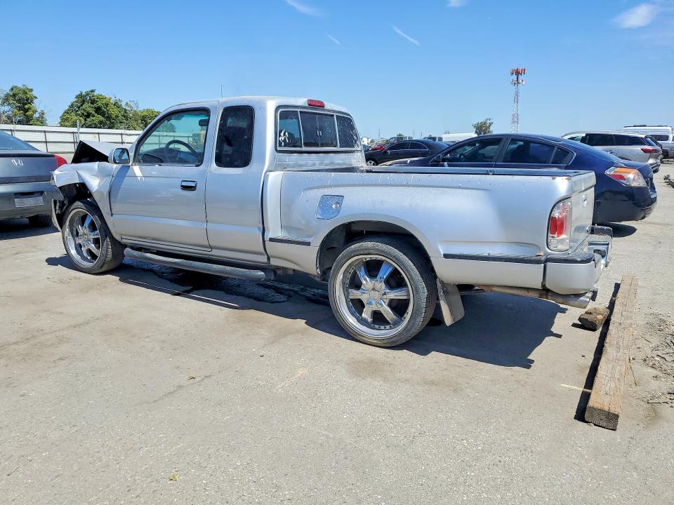 60795896 :رقم المزاد ، 4TAVL52N1YZ636223 vin ، 2000 Toyota Tacoma مزاد بيع
