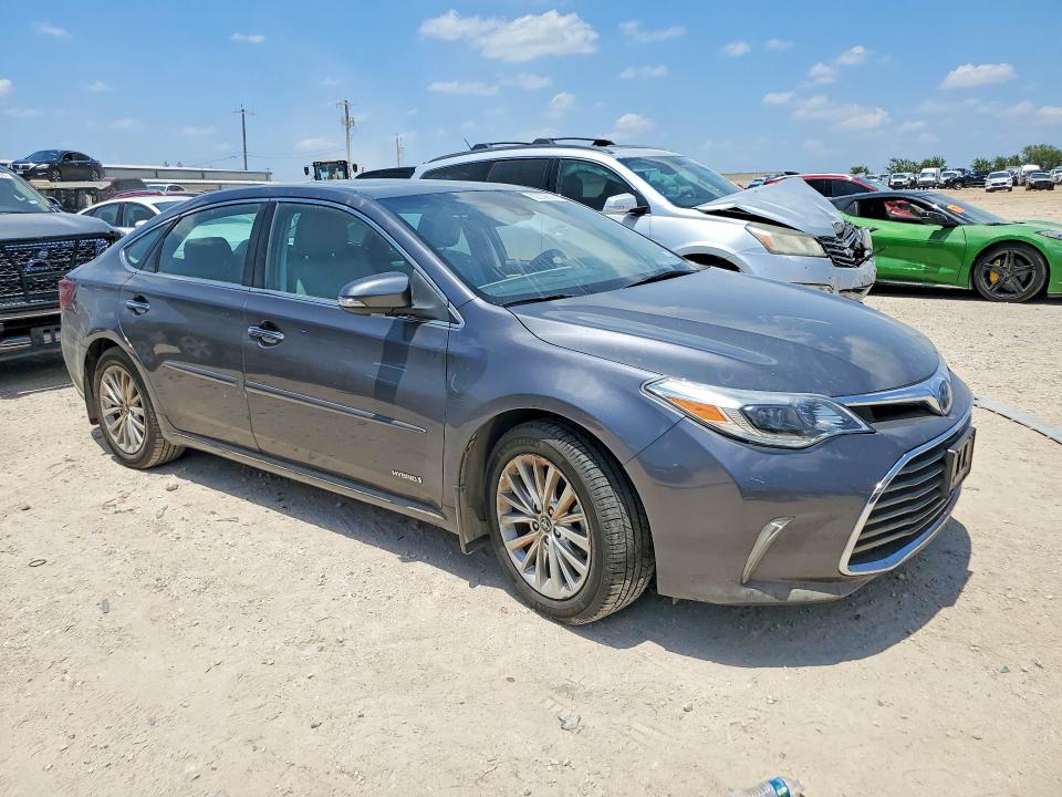 62352616 :رقم المزاد ، 4T1BD1EB9JU064198 vin ، 2018 Toyota Avalon Hybrid مزاد بيع