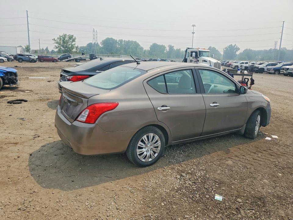 2015 Nissan Versa მანქანა იყიდება აუქციონზე, vin: 3N1CN7AP7FL843016, აუქციონის ნომერი: 61665906