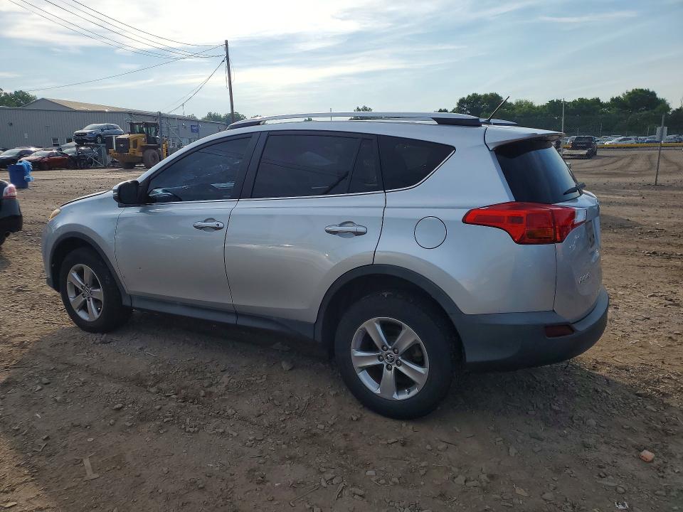61089436 :رقم المزاد ، 2T3RFREV2FW345100 vin ، 2015 Toyota Rav4 مزاد بيع