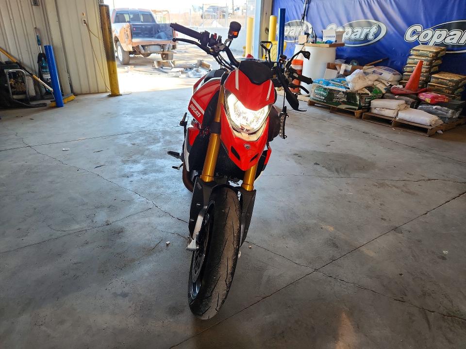 Продаж на аукціоні авто 2025 Ducati Hypermotard, vin: ZDMBAJDT4SB009909, номер лоту: 59644236