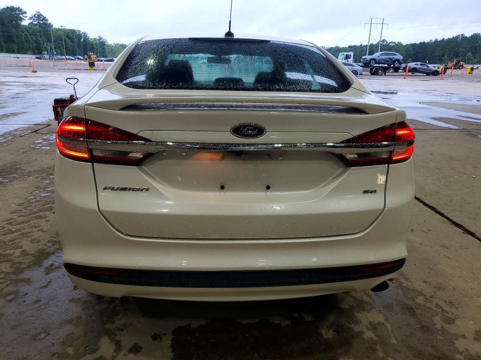 60516886 :رقم المزاد ، 3FA6P0HD1HR339512 vin ، 2017 Ford Fusion مزاد بيع