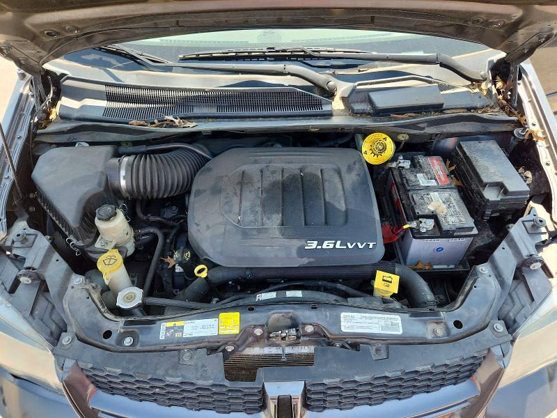 62266326 :رقم المزاد ، 2C4RDGEG8HR740679 vin ، 2017 Dodge Grand Caravan مزاد بيع