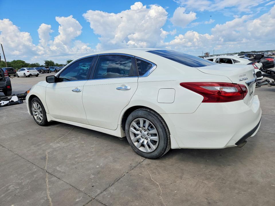 2018 Nissan Altima მანქანა იყიდება აუქციონზე, vin: 1N4AL3AP6JC220810, აუქციონის ნომერი: 61168376