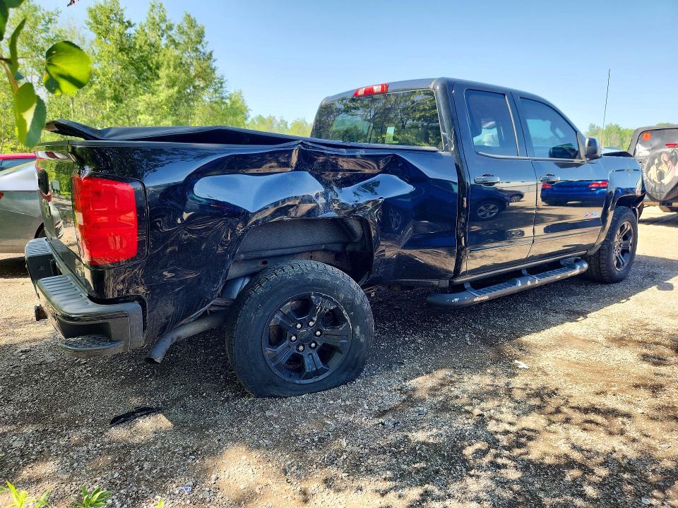 Продаж на аукціоні авто 2018 Chevrolet Silverado, vin: 1GCVKREC8JZ260618, номер лоту: 58916166