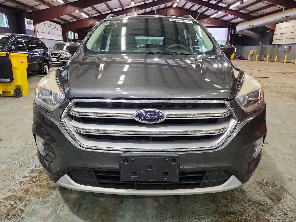2017 Ford Escape მანქანა იყიდება აუქციონზე, vin: 1FMCU9GD8HUB94372, აუქციონის ნომერი: 58989076