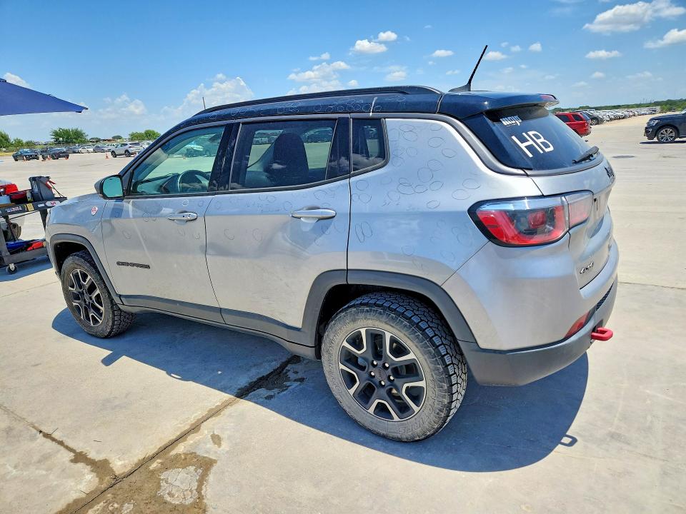 85972215 :رقم المزاد ، 3C4NJDDB5KT728604 vin ، 2019 Jeep Compass مزاد بيع