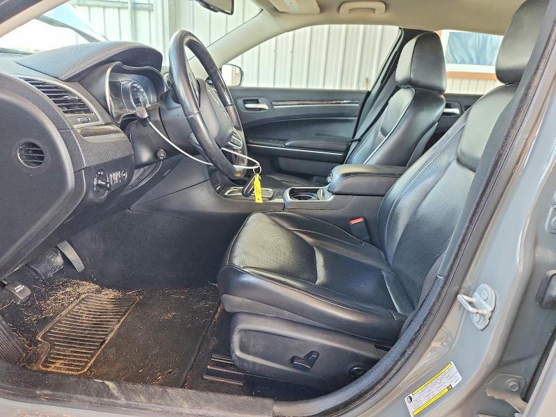61791606 :رقم المزاد ، 2C3CCAKG8KH689941 vin ، 2019 Chrysler 300 مزاد بيع