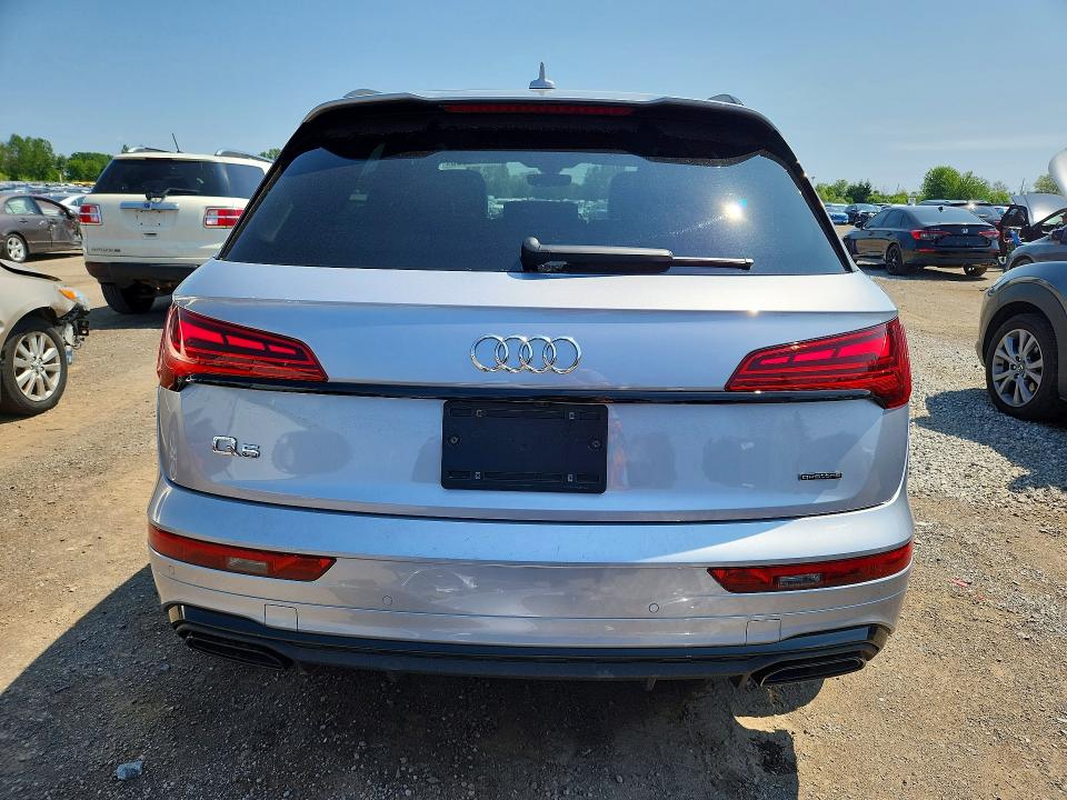 60766586 :رقم المزاد ، WA1EAAFY6N2118484 vin ، 2022 Audi Q5 مزاد بيع