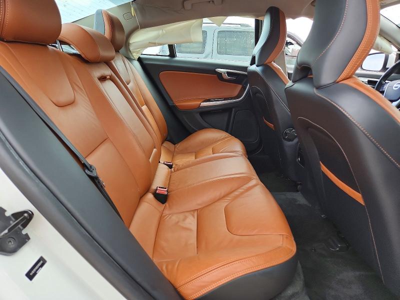 2013 Volvo S60 მანქანა იყიდება აუქციონზე, vin: YV1612FHXD2183248, აუქციონის ნომერი: 62506676