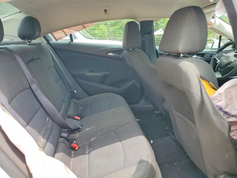 61106526 :رقم المزاد ، 1G1BE5SM6H7239510 vin ، 2017 Chevrolet Cruze مزاد بيع