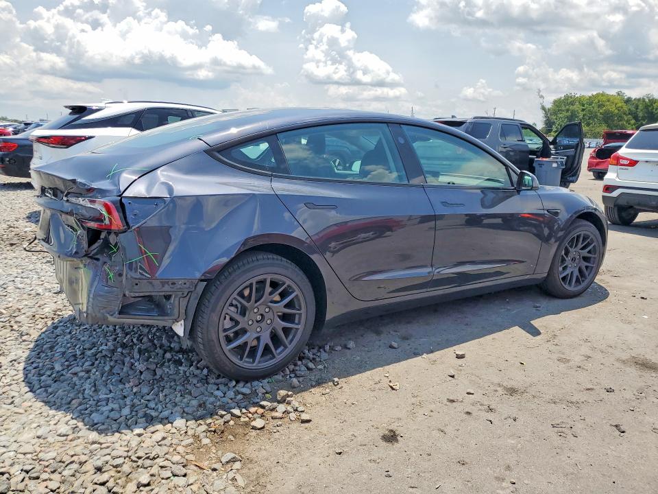 2026 Tesla Model 3 მანქანა იყიდება აუქციონზე, vin: 5YJ3E1EA8TF122682, აუქციონის ნომერი: 62945676