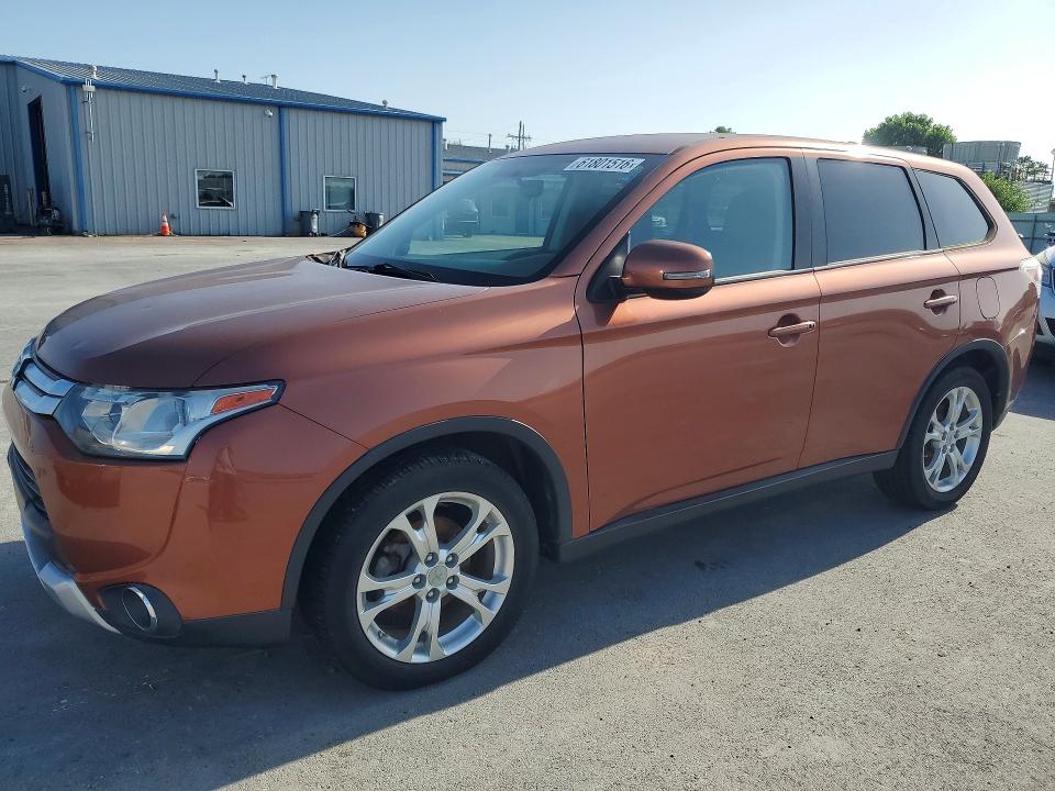 61801516 :رقم المزاد ، JA4AD3A39FZ006929 vin ، 2015 Mitsubishi Outlander مزاد بيع