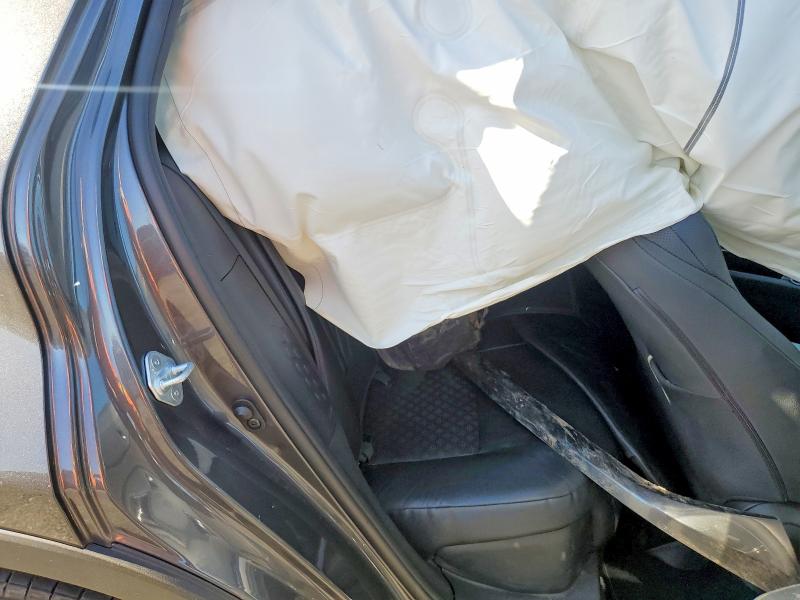 60037316 :رقم المزاد ، NMTKHMBX5MR133244 vin ، 2021 Toyota C-hr مزاد بيع