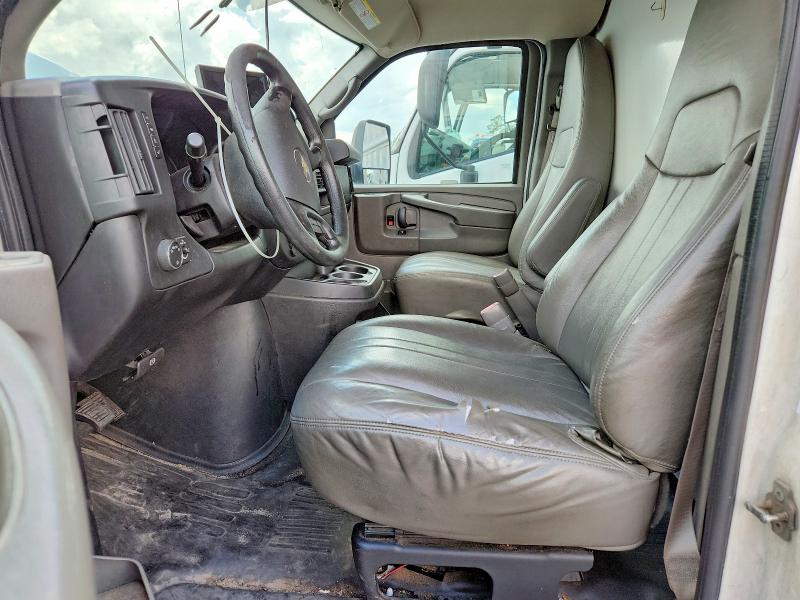 69819946 :رقم المزاد ، 1GB6G5CG2E1195018 vin ، 2014 Chevrolet Express G4500 مزاد بيع