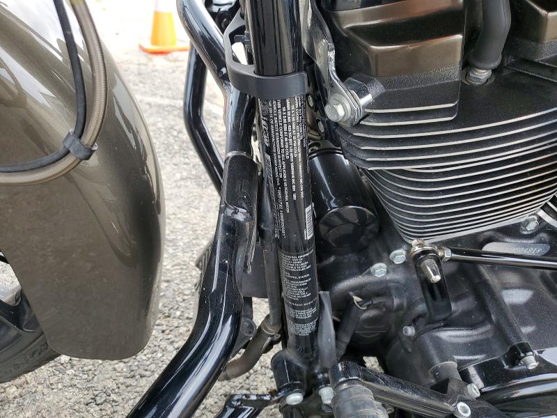 60569186 :رقم المزاد ، 1HD1PXL14MB950481 vin ، 2021 Harley-davidson Flhxse مزاد بيع