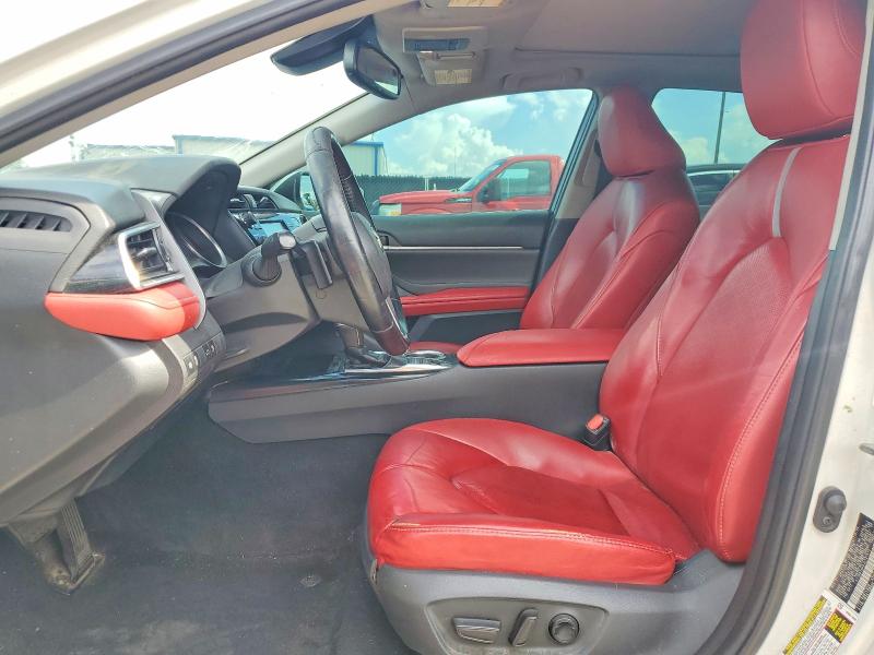 Продаж на аукціоні авто 2018 Toyota Camry, vin: 4T1B61HK3JU127513, номер лоту: 59913746