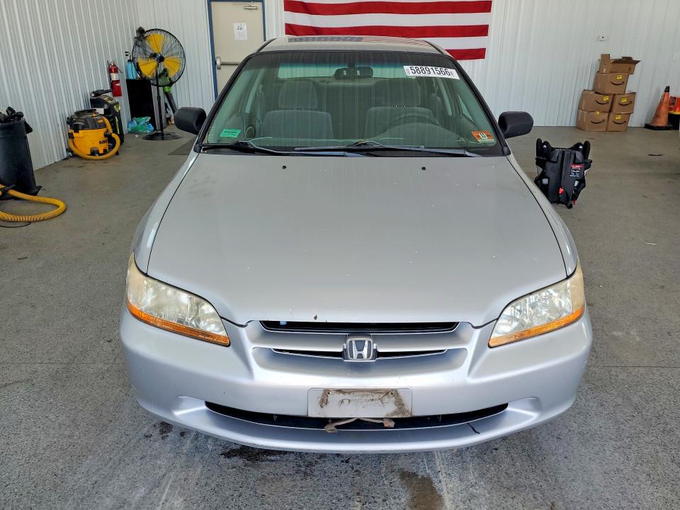 58891566 :رقم المزاد ، 1HGCF8649XA024792 vin ، 1999 Honda Accord مزاد بيع