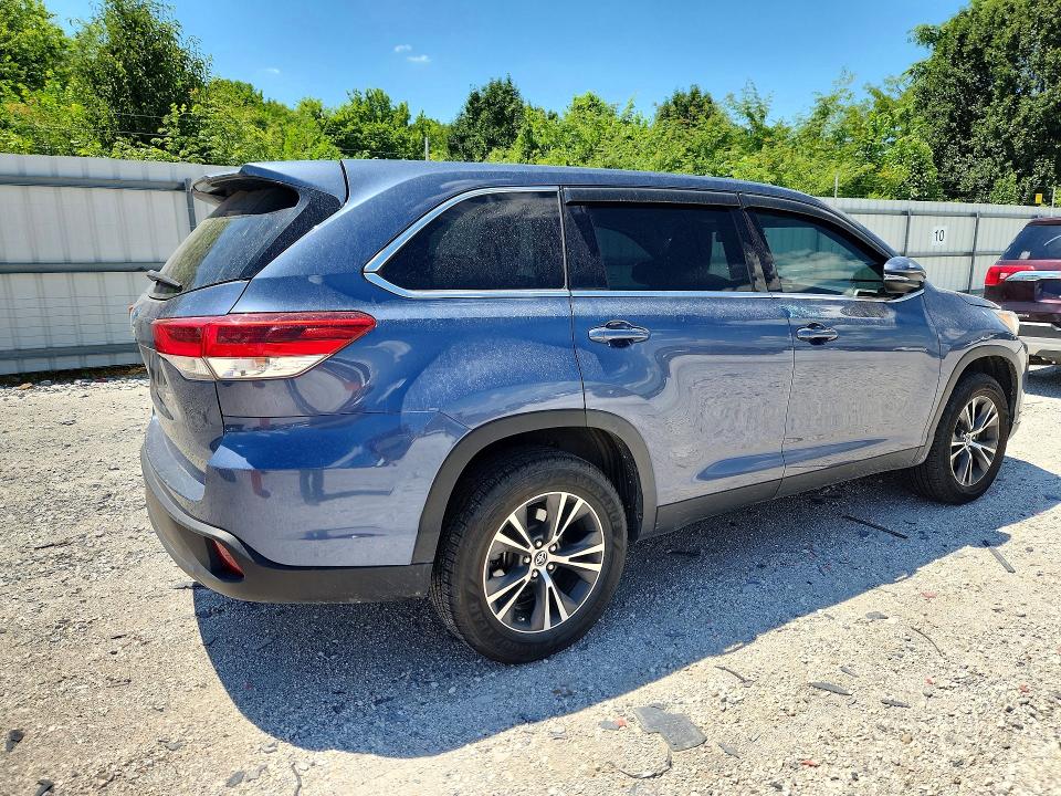 Продаж на аукціоні авто 2019 Toyota Highlander, vin: 5TDZZRFH2KS336134, номер лоту: 59998246