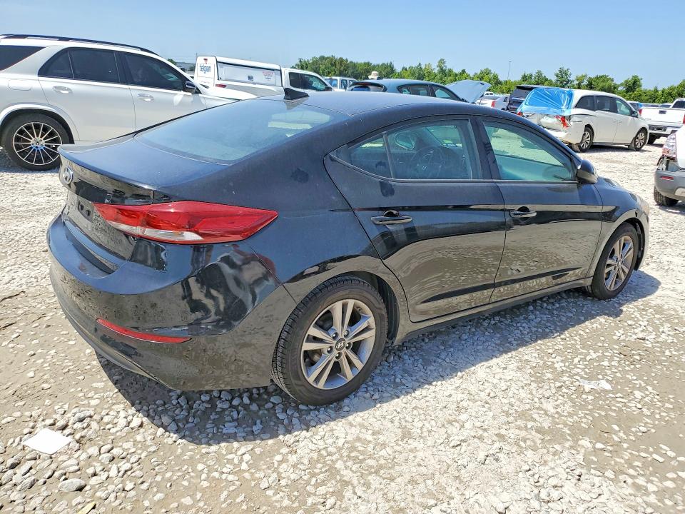 62064126 :رقم المزاد ، KMHD84LF3JU586197 vin ، 2018 Hyundai Elantra مزاد بيع