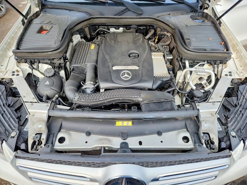 62631676 :رقم المزاد ، WDC0G4KB3JV041111 vin ، 2018 Mercedes-benz Glc مزاد بيع