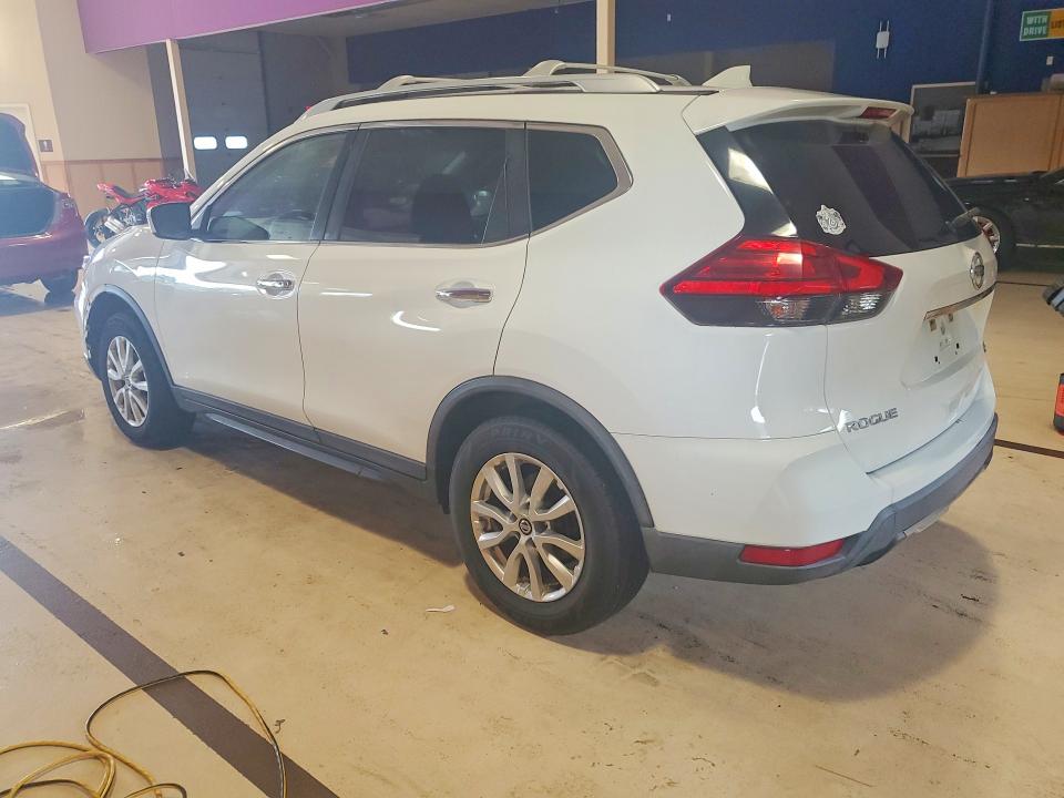 Продажа на аукционе авто 2017 Nissan Rogue, vin: KNMAT2MV9HP553469, номер лота: 61681946