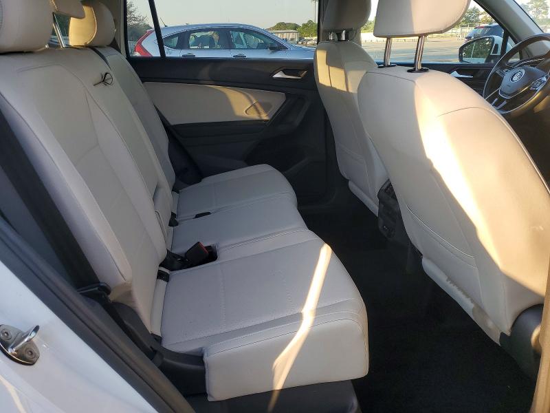 60946526 :رقم المزاد ، 3VV2B7AX5MM086613 vin ، 2021 Volkswagen Tiguan مزاد بيع