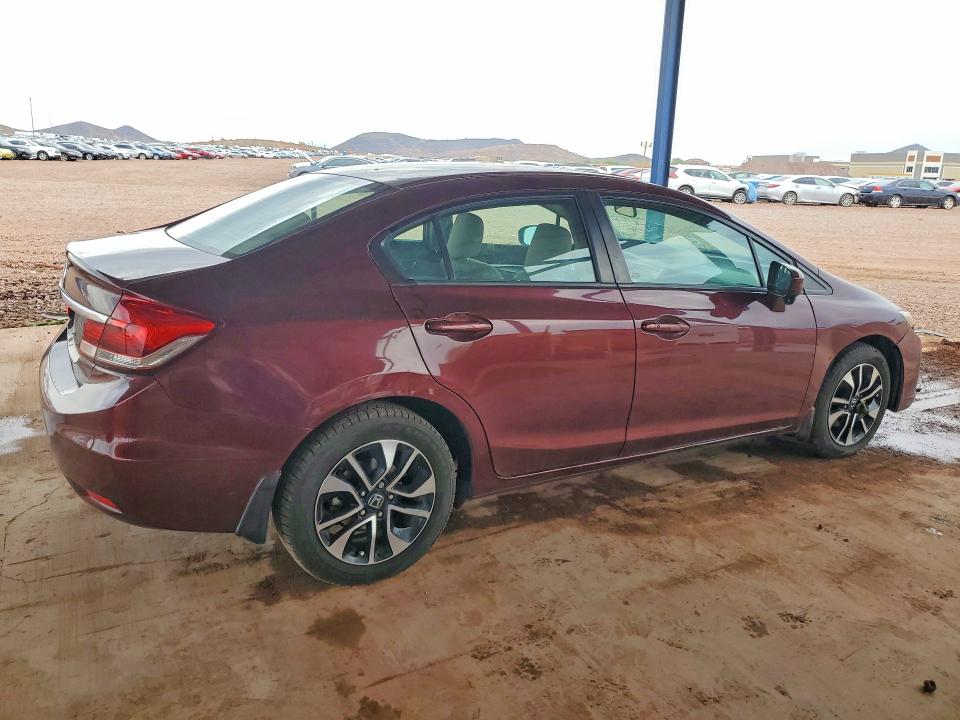 Продаж на аукціоні авто 2015 Honda Civic, vin: 2HGFB2F88FH551344, номер лоту: 61769956