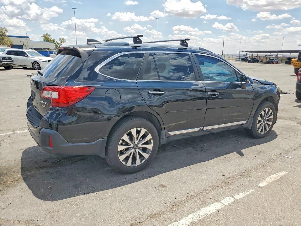 2018 Subaru Outback მანქანა იყიდება აუქციონზე, vin: 4S4BSETCXJ3343027, აუქციონის ნომერი: 61212396