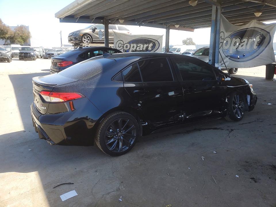 59327996 :رقم المزاد ، JTDBCMFE3P3001260 vin ، 2023 Toyota Corolla Hybrid مزاد بيع