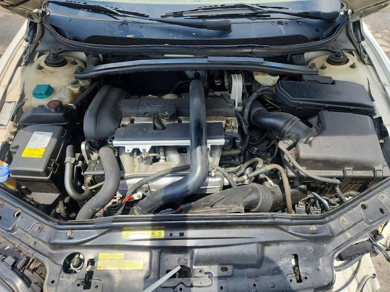 2002 Volvo V70 მანქანა იყიდება აუქციონზე, vin: YV1SZ58D421056792, აუქციონის ნომერი: 61191766