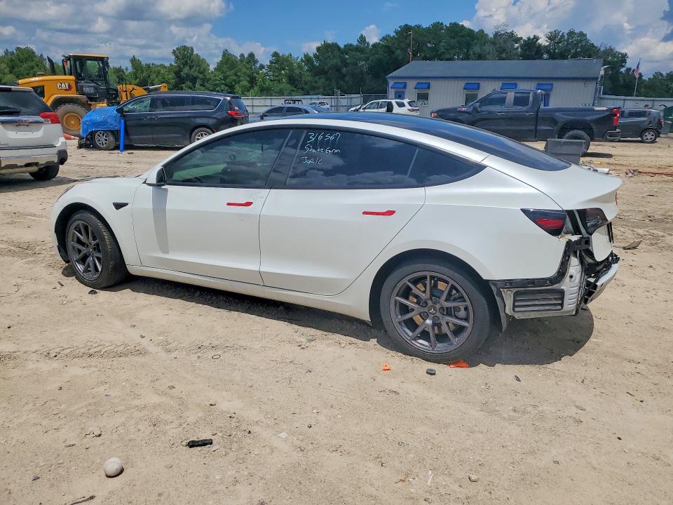 2022 Tesla Model 3 მანქანა იყიდება აუქციონზე, vin: 5YJ3E1EA5NF313995, აუქციონის ნომერი: 61546636