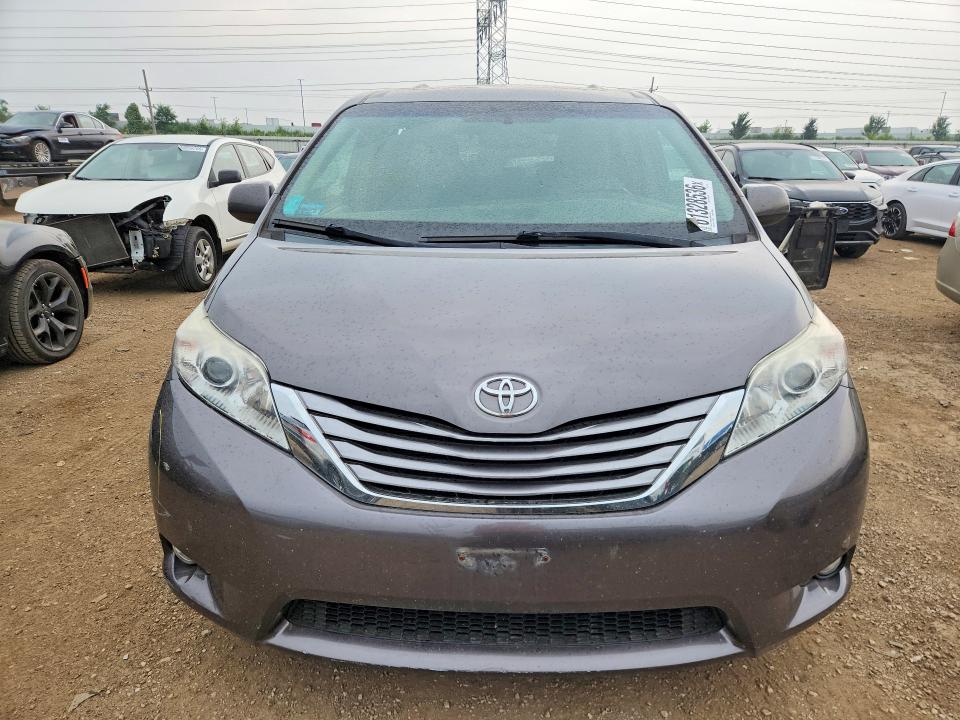 2015 Toyota Sienna მანქანა იყიდება აუქციონზე, vin: 5TDDK3DC5FS118133, აუქციონის ნომერი: 61328536