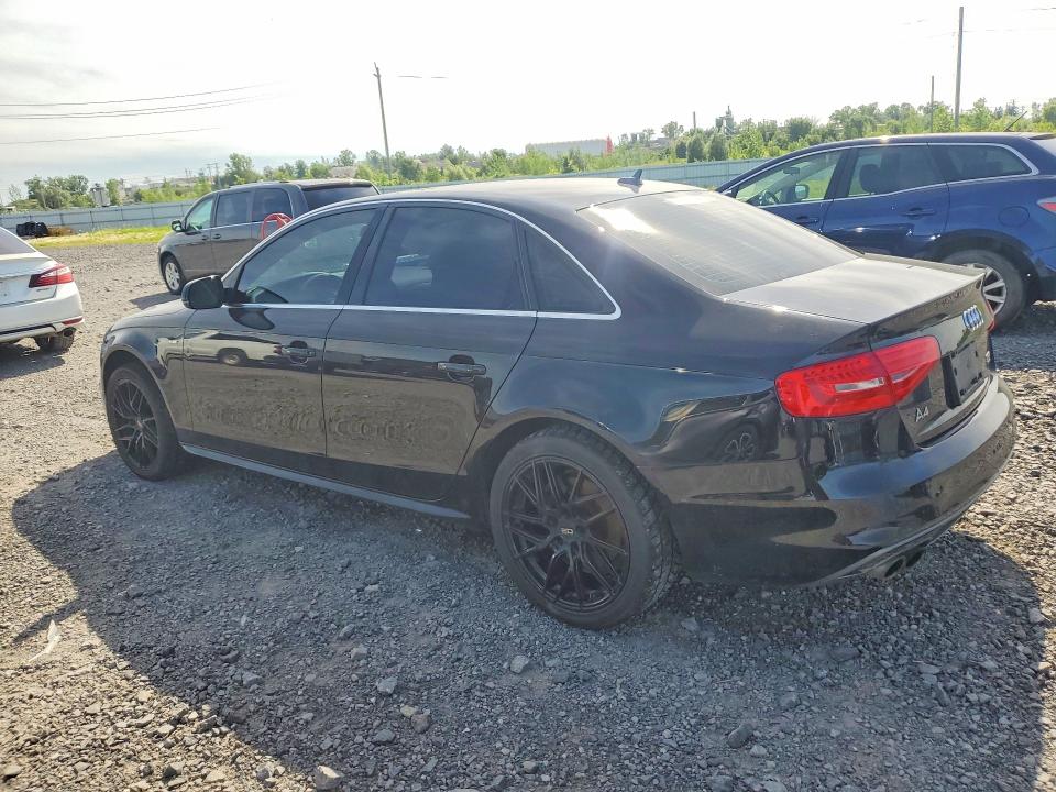 61588536 :رقم المزاد ، WAUKFCFL7FN003237 vin ، 2015 Audi A4 مزاد بيع