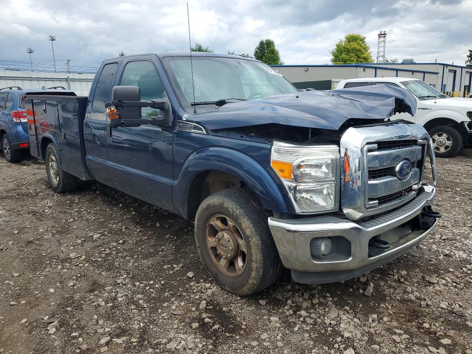 60413596 :رقم المزاد ، 1FT7X2A67GEC39535 vin ، 2016 Ford F250 مزاد بيع